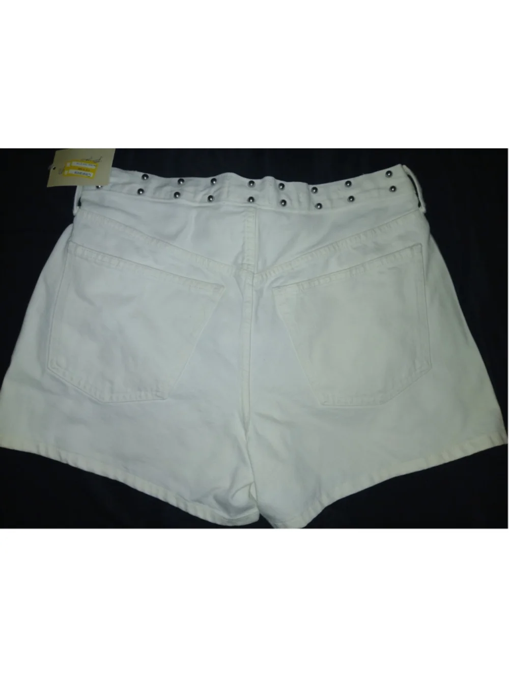 Ladies Universal Threads Baggy Shorts Size 6 Nwt
